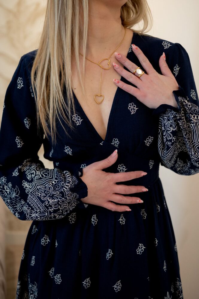 Robe courte bleu marine-Simplement vous robe courte bleu marine, motifs blanc brodé